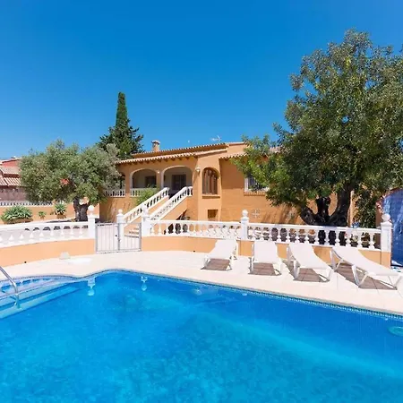 Chechu - Plusholidays Villa *