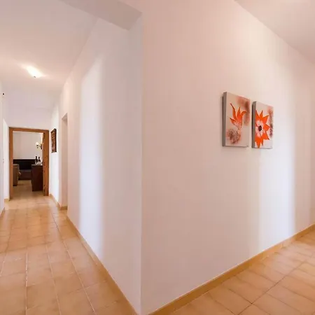 Villa Chechu - Plusholidays